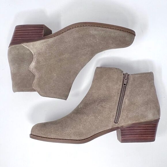 Crown Vintage Beatrix Taupe Suede Leather Low Block Heel Ankle Bootie 7 - Picture 4 of 12